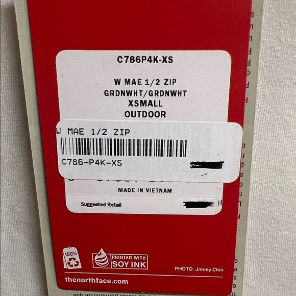 The North Face Mar Cream Half-Zip Pullover - Picture 5 of 7